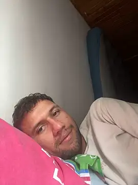 Michaell Spinelly online show from 10-11-25, 04:41