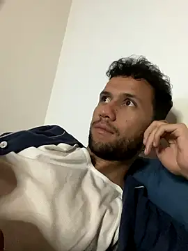 Michaell Spinelly online show from 09-22-25, 03:23