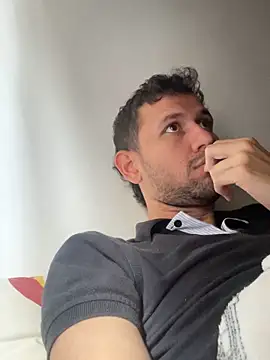 Michaell Spinelly online show from 10-26-25, 02:39