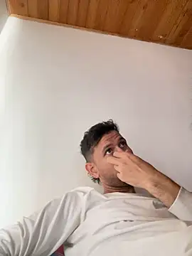 Michaell Spinelly online show from 12-20-25, 04:54