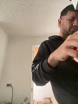 Michaell Spinelly online show from 05-22-26, 02:59