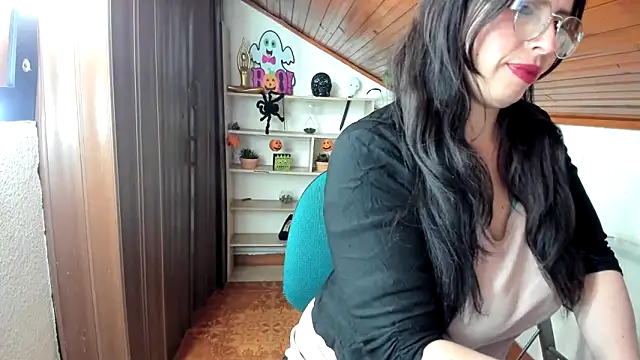 katherine blair online show from 10-29-25, 12:37