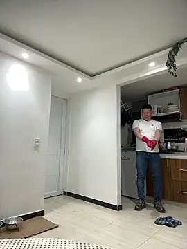 Manu0586 online show from 03-25-26, 01:39