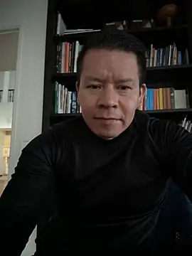 Manu0586 online show from 11-30-25, 11:33