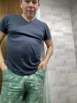 Manu0586 online show from 11-25-25, 02:01