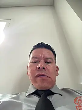 Manu0586 online show from 04-18-26, 01:57