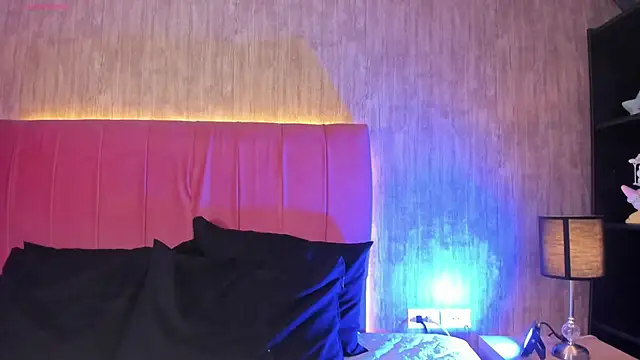 Kendra kobein online show from 02-14-26, 06:24