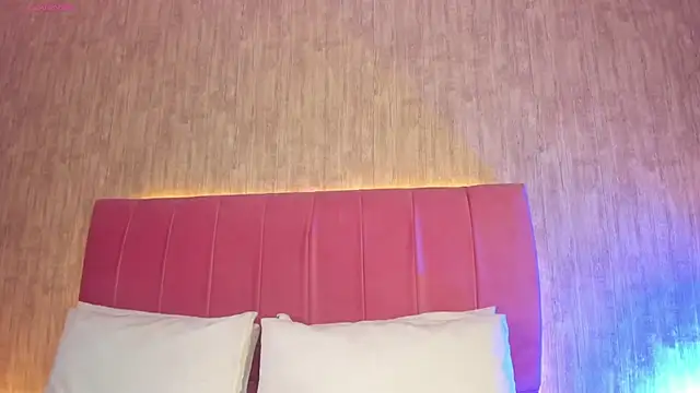 Kendra kobein online show from 12-18-25, 09:07