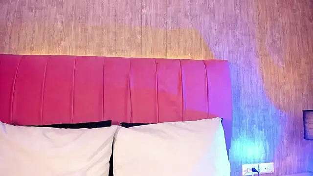 Kendra kobein online show from 03-11-26, 08:03