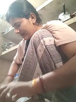 couple 71 online show from 04-28-26, 06:40