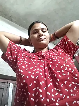 Snapshot of couple_71 chatting on 05-24-26, 06:19 couple 71 online show from 05-24-26, 06:19
