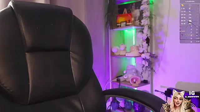 Miila snow online show from 11-18-25, 11:57