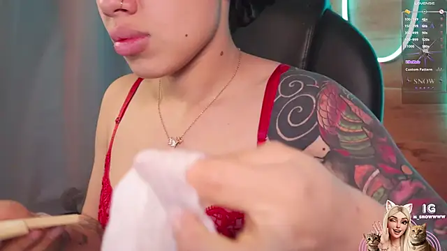 Miila snow online show from 02-27-26, 11:43