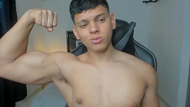 Snapshot of jett_carte chatting on 11-04-25, 06:22 jett carte online show from 11-04-25, 06:22