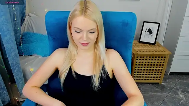 Snapshot of KatherineePierce chatting on 07-10-26, 04:51 KatherineePierce online show from 07-10-26, 04:51