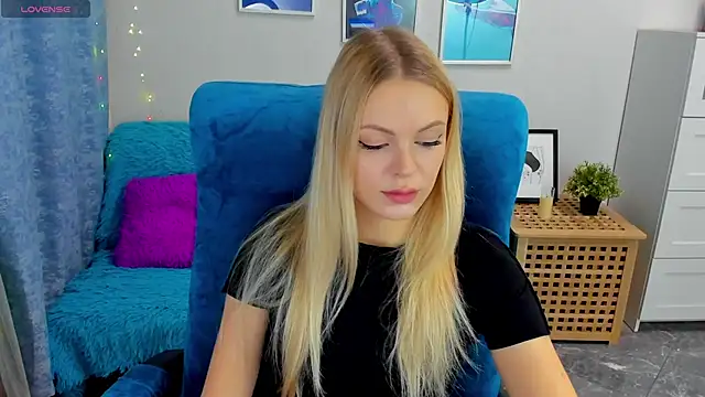 KatherineePierce online show from 11-07-25, 05:50