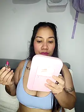 violettaa millerss online show from 04-15-26, 12:05