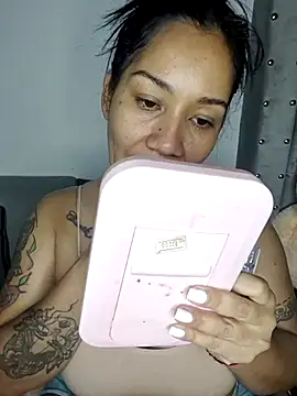 violettaa millerss online show from 02-27-26, 01:17