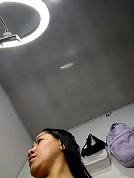 violettaa millerss online show from 03-22-26, 10:22