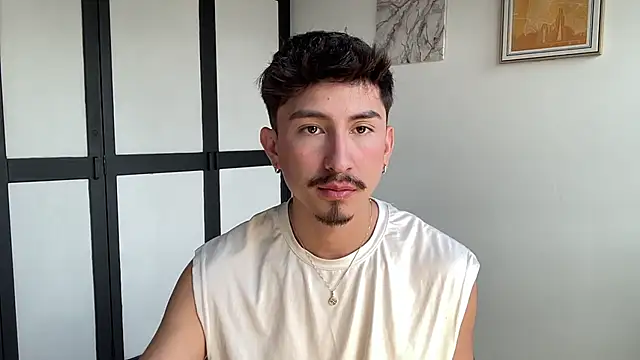 sweettaaron01 online show from 02-17-26, 06:38