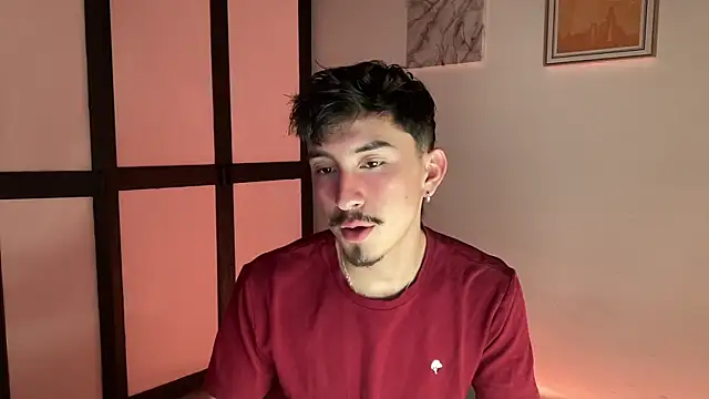 sweettaaron01 online show from 02-10-26, 02:10