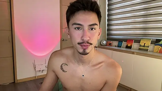 sweettaaron01 online show from 11-17-25, 05:17