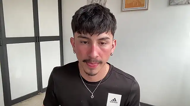 sweettaaron01 online show from 02-10-26, 06:18