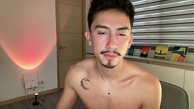 sweettaaron01 online show from 11-12-25, 05:06