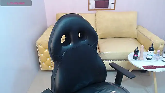 bellatrix ch online show from 10-08-25, 04:19