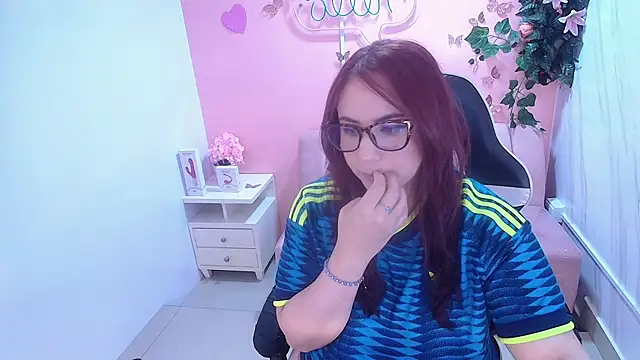 Snapshot of bellatrix_ch chatting on 06-17-26, 12:59 bellatrix ch online show from 06-17-26, 12:59