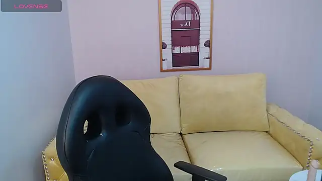 bellatrix ch online show from 10-15-25, 04:15