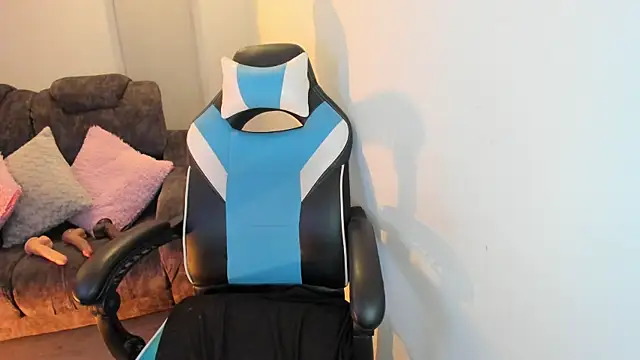 Scarbadgirl  online show from 01-13-26, 04:05