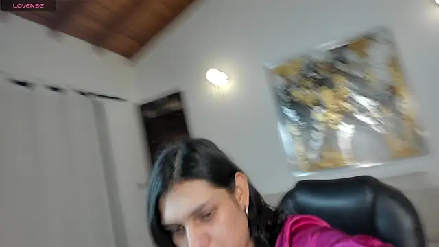 Snapshot of SarahYates chatting on 02-09-26, 05:16 SarahYates online show from 02-09-26, 05:16