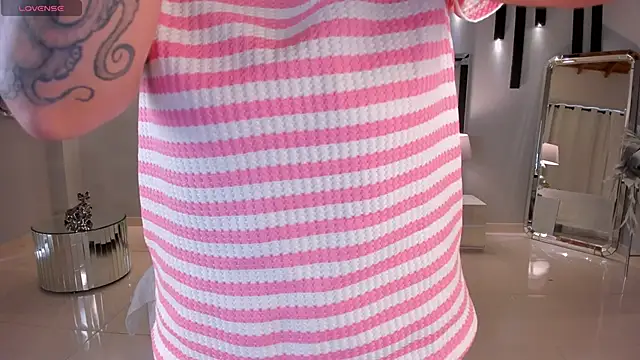 SarahYates online show from 05-31-26, 05:40