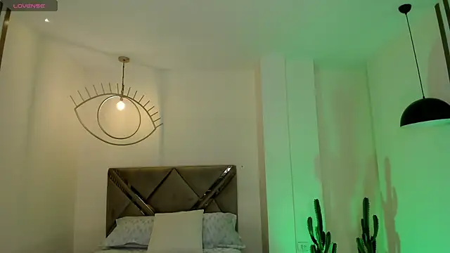 IsabellaMoreau online show from 02-21-26, 07:49