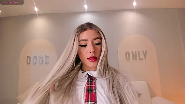 IsabellaMoreau online show from 01-06-26, 07:40