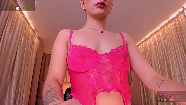 IsabellaMoreau online show from 11-07-25, 07:29