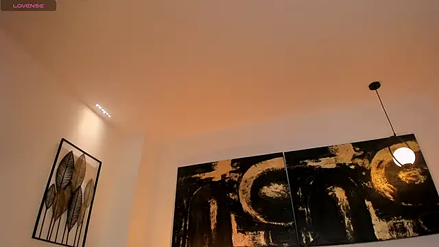 IsabellaMoreau online show from 12-16-25, 08:35