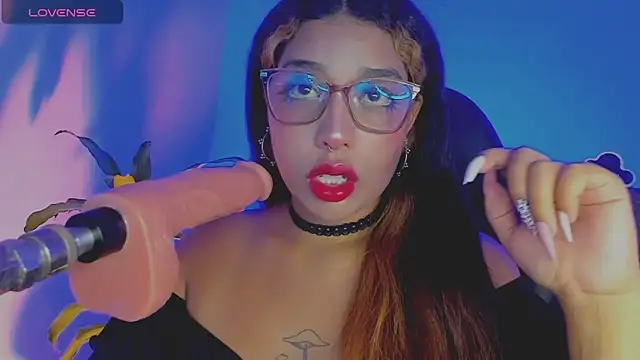 giselle upp online show from 04-17-26, 02:03