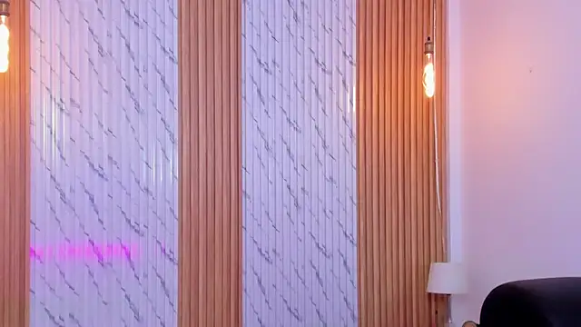 thomas walker0 online show from 10-25-25, 11:31