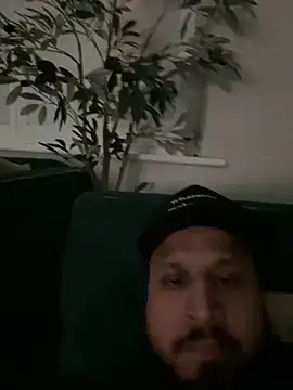 Snapshot of ariseen chatting on 03-08-26, 08:23 ariseen online show from 03-08-26, 08:23