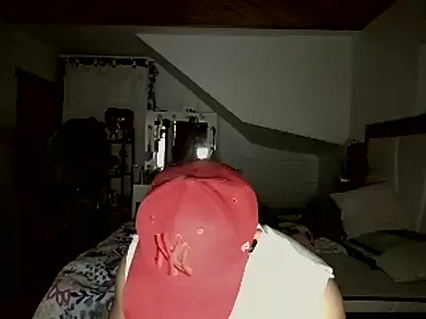 Snapshot of Andres_177 chatting on 04-14-26, 12:04 Andres 177 online show from 04-14-26, 12:04