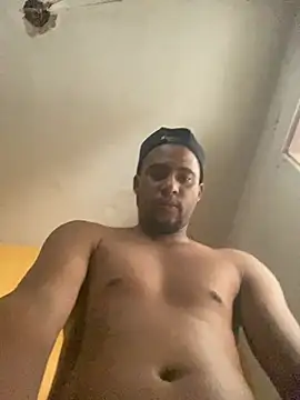 Snapshot of freedmar chatting on 04-05-26, 02:57 freedmar online show from 04-05-26, 02:57