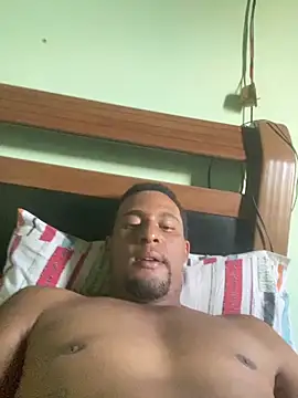 Snapshot of freedmar chatting on 03-13-26, 08:14 freedmar online show from 03-13-26, 08:14