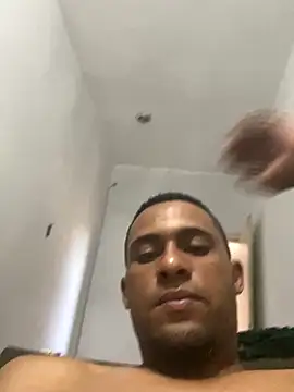 Snapshot of freedmar chatting on 11-18-25, 12:19 freedmar online show from 11-18-25, 12:19