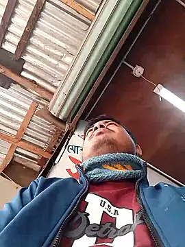 CatchingBouquet online show from 01-18-26, 04:05