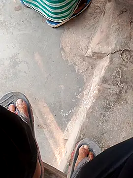 CatchingBouquet online show from 12-04-25, 01:59