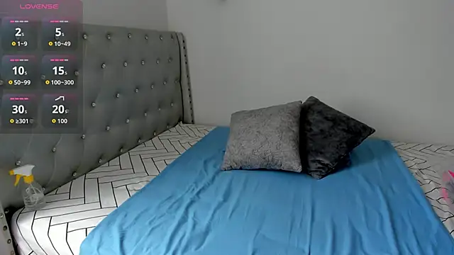 Snapshot of natt_op chatting on 11-22-25, 04:28 natt op online show from 11-22-25, 04:28