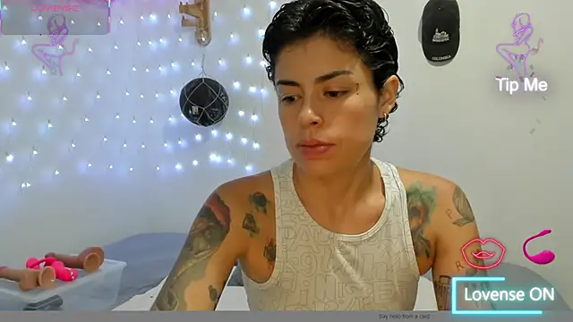 Snapshot of natt_op chatting on 02-24-26, 12:00 natt op online show from 02-24-26, 12:00