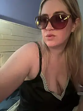 Granlady7 online show from 03-28-26, 05:19